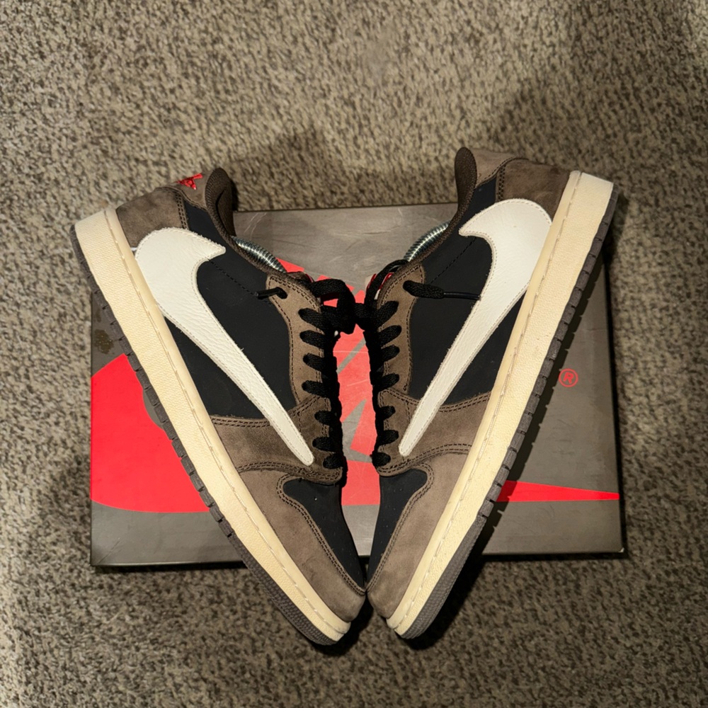 Jordan 1 Low Brown